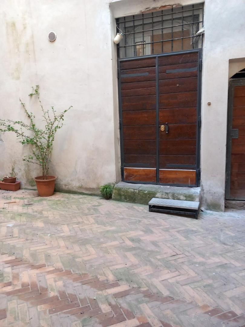 Domus Next Campo De'Fiori With Thermal Shower Roma Exterior foto