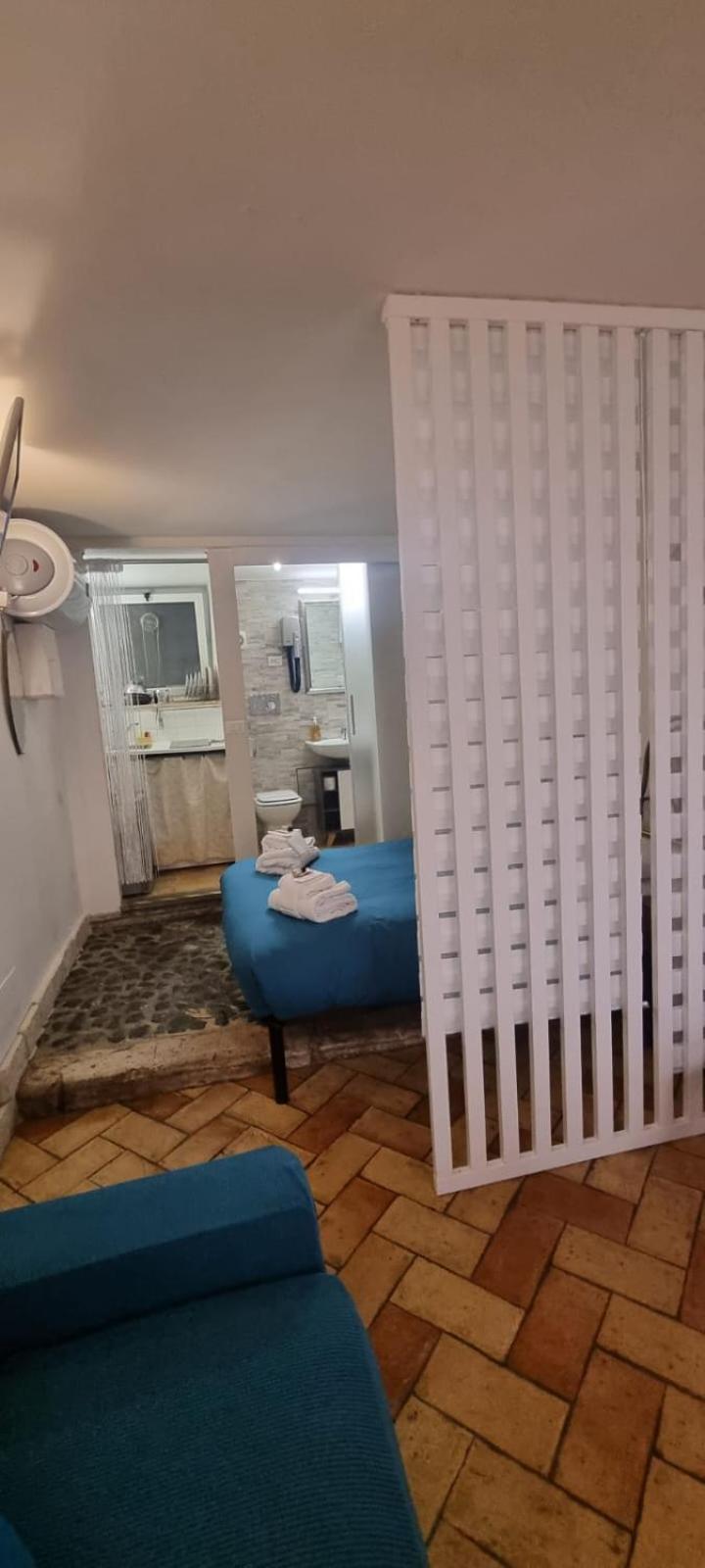 Domus Next Campo De'Fiori With Thermal Shower Roma Exterior foto